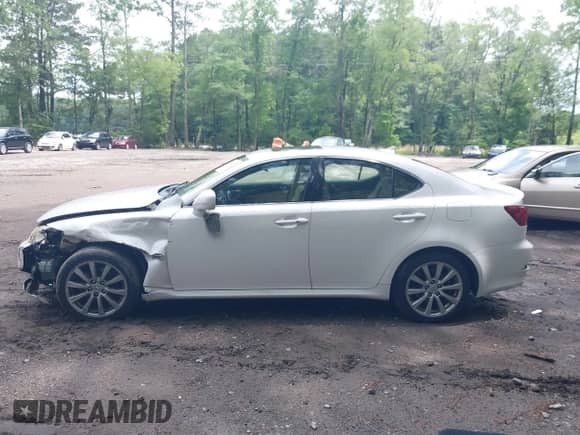 2008 Lexus IS 250 с VIN JTHCK262685022061, выставлен на аукционе IAAI как лот 42475439 с пробегом Не указан миль и . История ставок и продаж доступна на DreamBid. Изображение 14.