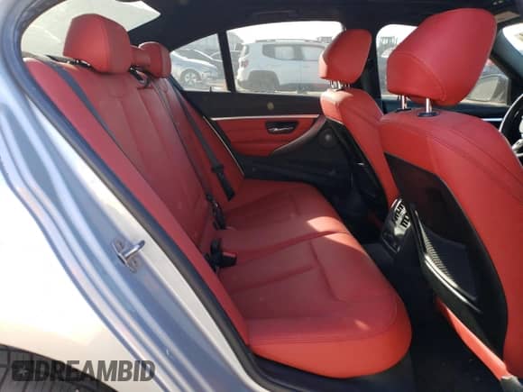 2018 BMW 3 Series 340i xDrive с VIN WBA8B7G54JNU94842, выставлен на аукционе Copart как лот 84202794 с пробегом 66 856 миль миль и Списание • Salvage title. История ставок и продаж доступна на DreamBid. Изображение 10.