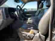 2005 Chevrolet Silverado 3500 SRW LT с VIN 1GCHK332X5F904678, выставлен на аукционе Copart как лот 56480865 с пробегом 214 863 миль миль и Списание • Salvage title. История ставок и продаж доступна на DreamBid. Изображение 7.