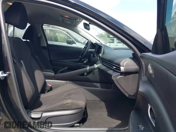 2022 Hyundai Elantra SEL с VIN KMHLM4AGXNU272717, выставлен на аукционе IAAI как лот 41879304 с пробегом 55 680 миль миль и . История ставок и продаж доступна на DreamBid. Изображение 5.