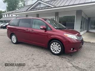 2013 Toyota Sienna XLE с VIN 5TDDK3DC3DS058382, выставлен на аукционе IAAI как лот 42521554 с пробегом 276 065 миль миль и . История ставок и продаж доступна на DreamBid. Изображение 1.