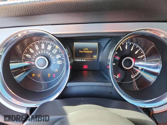 2014 Ford Mustang Premium with VIN 1ZVBP8AM1E5204902, listed as a Copart auction lot 84835475 with 72,905 mi miles and Salvage title. Bid and sale history available at DreamBid. Image 9.