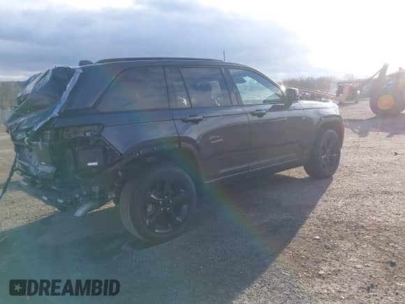 2023 Jeep Grand Cherokee Laredo с VIN 1C4RJHAG6PC600206, выставлен на аукционе IAAI как лот 41019304 с пробегом 18 908 миль миль и . История ставок и продаж доступна на DreamBid. Изображение 4.