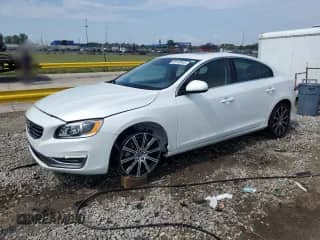 2018 Volvo S60 Inscription Platinum z VIN LYV402TM7JB156701, wystawiony jako Copart lot #68142845 z przebiegiem 50 950 mil mil oraz Czysty tytuł • Clean title. Historia ofert i sprzedaży dostępna na DreamBid. Obrazek 1.