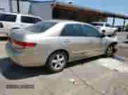 2004 Honda Accord EX z VIN JHMCM56864C013897, wystawiony jako Copart lot #61091365 z przebiegiem 179 492 mil mil oraz Nie do naprawy • Non repairable. Historia ofert i sprzedaży dostępna na DreamBid. Obrazek 3.