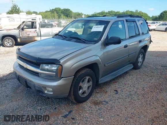 2002 Chevrolet TrailBlazer LTZ с VIN 1GNDT13S022486819, выставлен на аукционе IAAI как лот 42901625 с пробегом 186 795 миль миль и . История ставок и продаж доступна на DreamBid. Изображение 2.