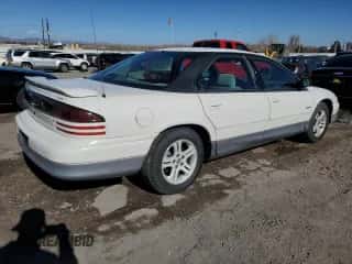 1997 Dodge Intrepid с VIN 2B3HD56FXVH744810, выставлен на аукционе Copart как лот 47202805 с пробегом 77 039 миль миль и Списание • Salvage title. История ставок и продаж доступна на DreamBid. Изображение 3.