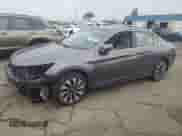 2015 Honda Accord Touring z VIN 1HGCR6F77FA004951, wystawiony jako Copart lot #71885945 z przebiegiem 171 350 mil mil oraz Czysty tytuł • Clean title. Historia ofert i sprzedaży dostępna na DreamBid. Obrazek 1.