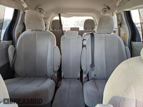 2014 Toyota Sienna LE with VIN 5TDKK3DC6ES487489, listed as a Copart auction lot 81953395 with 138,512 mi miles and Non repairable. Bid and sale history available at DreamBid. Image 10.