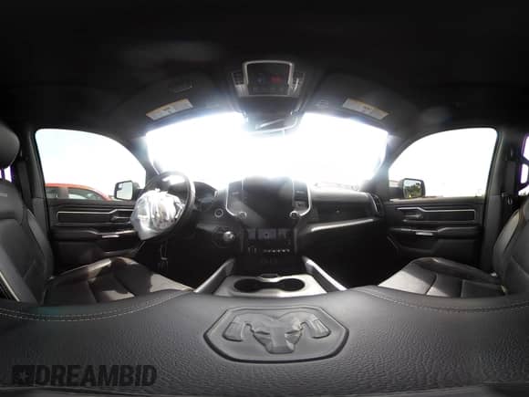 2023 Ram 1500 Laramie z VIN 1C6SRFJT8PN601462, wystawiony jako IAAI lot #42602159 z przebiegiem 52 107 mil mil oraz . Historia ofert i sprzedaży dostępna na DreamBid. Obrazek 19.