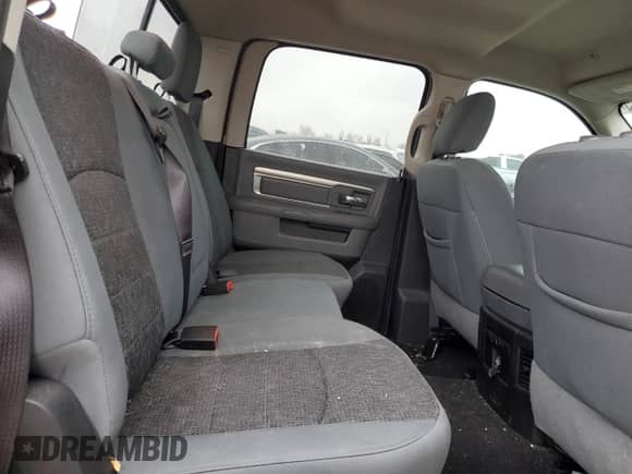 2019 Ram 1500 Big Horn z VIN 1C6RR6LT8KS529037, wystawiony jako Copart lot #46609435 z przebiegiem 62 973 mil mil oraz Szkoda całkowita • Salvage title. Historia ofert i sprzedaży dostępna na DreamBid. Obrazek 10.