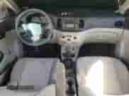 2009 Hyundai Accent Auto GLS с VIN KMHCN46C19U333090, выставлен на аукционе Copart как лот 70753635 с пробегом 124 508 миль миль и Списание • Salvage title. История ставок и продаж доступна на DreamBid. Изображение 8.