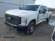 2024 Ford F-250 XL z VIN 1FT7W2BT2REF16747, wystawiony jako IAAI lot #41321209 z przebiegiem 10 840 mil mil oraz . Historia ofert i sprzedaży dostępna na DreamBid. Obrazek 2.