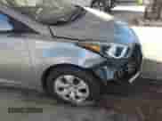 2016 Hyundai Elantra SE z VIN 5NPDH4AE4GH770825, wystawiony jako IAAI lot #43440534 z przebiegiem Nie podano mil oraz . Historia ofert i sprzedaży dostępna na DreamBid. Obrazek 6.