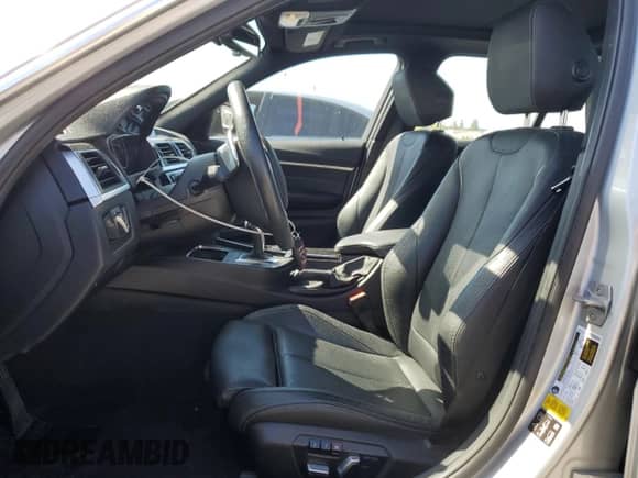 2018 BMW 3 Series 330i xDrive with VIN WBA8K3C57JA485851, listed as a Copart auction lot 52336685 with 46,887 mi miles and Salvage title. Bid and sale history available at DreamBid. Image 7.