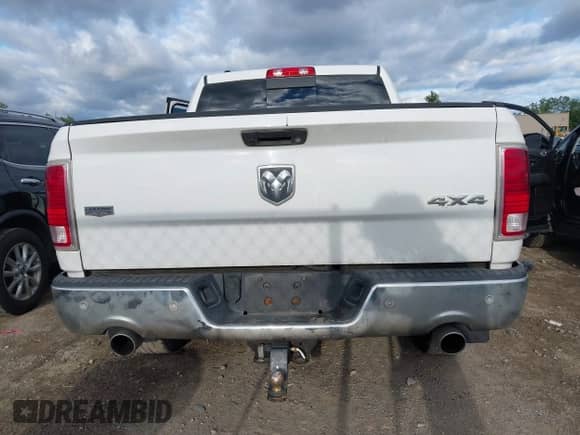 2014 Ram 1500 Laramie with VIN 1C6RR7NT0ES104743, listed as a IAAI auction lot 43091535 with 154,982 mi miles and . Bid and sale history available at DreamBid. Image 17.