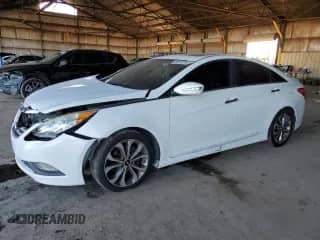 2014 Hyundai Sonata Limited z VIN 5NPEC4AC8EH886950, wystawiony jako Copart lot #84073795 z przebiegiem 80 043 mil mil oraz Szkoda całkowita • Salvage title. Historia ofert i sprzedaży dostępna na DreamBid. Obrazek 1.