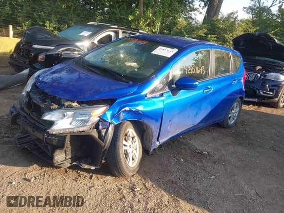 2016 Nissan Note SV z VIN 3N1CE2CP9GL394049, wystawiony jako IAAI lot #42857643 z przebiegiem 55 661 mil mil oraz . Historia ofert i sprzedaży dostępna na DreamBid. Obrazek 17.