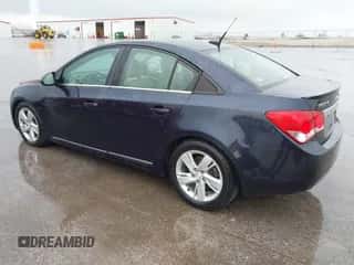 2014 Chevrolet Cruze Diesel z VIN 1G1P75SZ7E7302993, wystawiony jako IAAI lot #43394853 z przebiegiem 280 526 mil mil oraz . Historia ofert i sprzedaży dostępna na DreamBid. Obrazek 3.