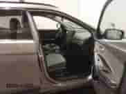 2013 Hyundai Santa Fe Sport с VIN 5XYZU3LB4DG021380, выставлен на аукционе IAAI как лот 43250726 с пробегом 131 412 миль миль и . История ставок и продаж доступна на DreamBid. Изображение 5.