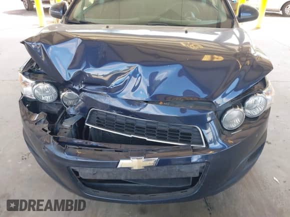 2016 Chevrolet Sonic LT с VIN 1G1JC5SH4G4132492, выставлен на аукционе IAAI как лот 43030136 с пробегом 121 146 миль миль и . История ставок и продаж доступна на DreamBid. Изображение 6.
