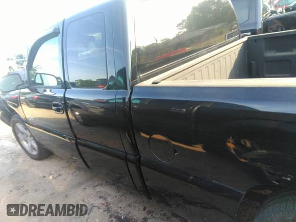 2003 Chevrolet Silverado SS с VIN 2GCEK19N731364798, выставлен на аукционе IAAI как лот 41886305 с пробегом 170 402 миль миль и . История ставок и продаж доступна на DreamBid. Изображение 14.