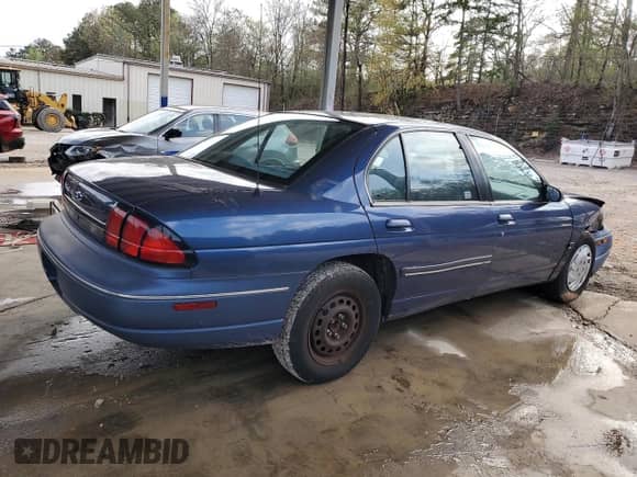 1995 Chevrolet Lumina с VIN 2G1WL52M0S9165899, выставлен на аукционе Copart как лот 50902445 с пробегом 54 508 миль миль и Списание • Salvage title. История ставок и продаж доступна на DreamBid. Изображение 3.