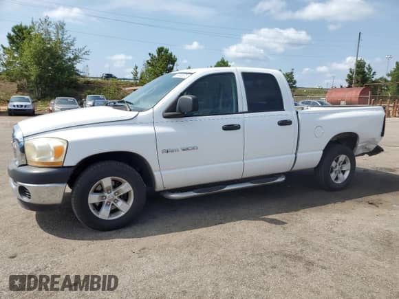 2006 Dodge 1500 ST с VIN 1D7HA18K86J159403, выставлен на аукционе Copart как лот 69745875 с пробегом 153 998 миль миль и Списание • Salvage title. История ставок и продаж доступна на DreamBid. Изображение 1.