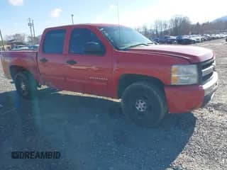 2011 Chevrolet Silverado 1500 LT z VIN 3GCPKSEA5BG130005, wystawiony jako IAAI lot #41796510 z przebiegiem 200 949 mil mil oraz . Historia ofert i sprzedaży dostępna na DreamBid. Obrazek 1.