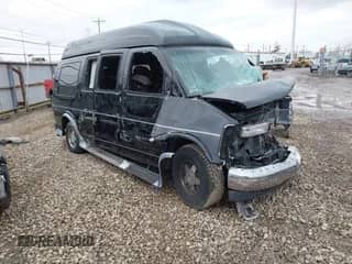 2002 Chevrolet Express с VIN 1GBFG15RX21198820, выставлен на аукционе IAAI как лот 41215536 с пробегом Не указан миль и . История ставок и продаж доступна на DreamBid. Изображение 1.
