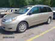 2008 Toyota Sienna LE with VIN 5TDBK23C28S016780, listed as a IAAI auction lot 42913654 with 236,276 mi miles and . Bid and sale history available at DreamBid. Image 12.