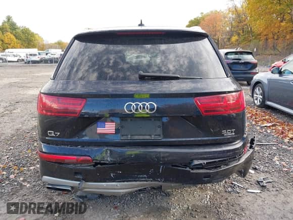 2017 Audi Q7 Premium Plus with VIN WA1LAAF79HD039351, listed as a IAAI auction lot 43472276 with 115,940 mi miles and . Bid and sale history available at DreamBid. Image 16.