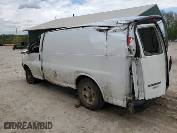 2008 Chevrolet Express Cargo with VIN 1GCFG15X581215851, listed as a Copart auction lot 55747555 with Not provided miles and Salvage title. Bid and sale history available at DreamBid. Image 2.