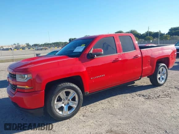 2017 Chevrolet Silverado 1500 Custom с VIN 1GCRCPEH3HZ198991, выставлен на аукционе IAAI как лот 41826784 с пробегом 93 692 миль миль и . История ставок и продаж доступна на DreamBid. Изображение 2.