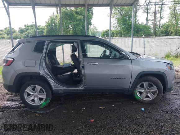 2022 Jeep Compass Altitude с VIN 3C4NJCBB0NT140157, выставлен на аукционе IAAI как лот 42285234 с пробегом Не указан миль и . История ставок и продаж доступна на DreamBid. Изображение 13.