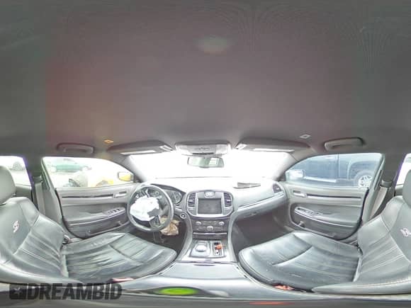 2020 Chrysler 300 S z VIN 2C3CCAGG4LH131580, wystawiony jako Copart lot #42035725 z przebiegiem 70 741 mil mil oraz Szkoda całkowita • Salvage title. Historia ofert i sprzedaży dostępna na DreamBid. Obrazek 12.