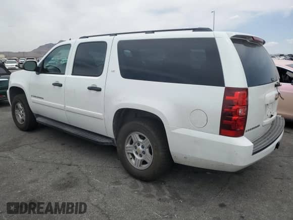 2008 Chevrolet Suburban 3LT с VIN 3GNFC16J48G101564, выставлен на аукционе Copart как лот 62140095 с пробегом 248 873 миль миль и Списание • Salvage title. История ставок и продаж доступна на DreamBid. Изображение 2.