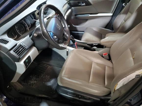 2013 Honda Accord EX-L с VIN 1HGCR2F8XDA268485, выставлен на аукционе Copart как лот 82707435 с пробегом 166 127 миль миль и Списание • Salvage title. История ставок и продаж доступна на DreamBid. Изображение 7.