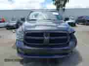 2018 Ram 1500 Express z VIN 1C6RR6KT7JS350875, wystawiony jako IAAI lot #42259123 z przebiegiem 138 116 mil mil oraz . Historia ofert i sprzedaży dostępna na DreamBid. Obrazek 13.