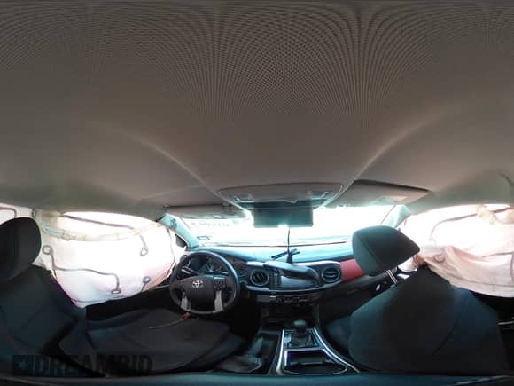 2017 Toyota Tacoma SR5 z VIN 5TFAZ5CN2HX045510, wystawiony jako IAAI lot #42432191 z przebiegiem 126 004 mil mil oraz . Historia ofert i sprzedaży dostępna na DreamBid. Obrazek 17.