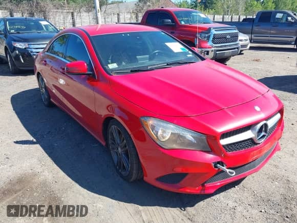 2015 Mercedes-Benz CLA 250 z VIN WDDSJ4GB3FN214230, wystawiony jako IAAI lot #42699161 z przebiegiem 159 405 mil mil oraz . Historia ofert i sprzedaży dostępna na DreamBid. Obrazek 1.