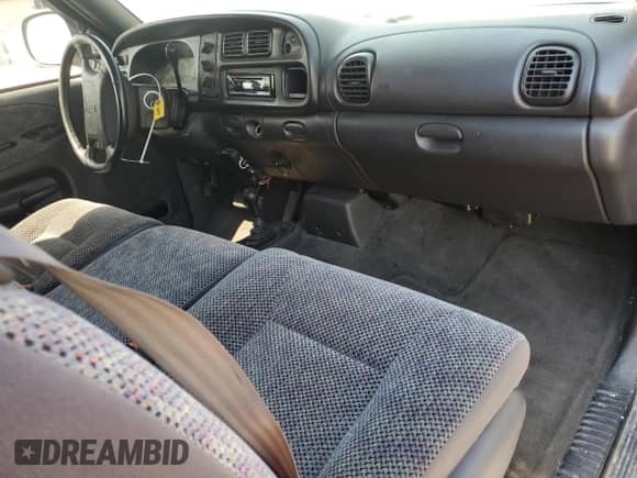2001 Dodge 1500 с VIN 3B7HF13Z31M282232, выставлен на аукционе Copart как лот 71045355 с пробегом 78 046 миль миль и Списание • Salvage title. История ставок и продаж доступна на DreamBid. Изображение 8.
