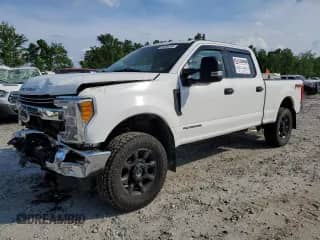 2017 Ford F-250 Lariat с VIN 1FT7W2BTXHEC81609, выставлен на аукционе Copart как лот 55290255 с пробегом 177 490 миль миль и Списание • Salvage title. История ставок и продаж доступна на DreamBid. Изображение 1.