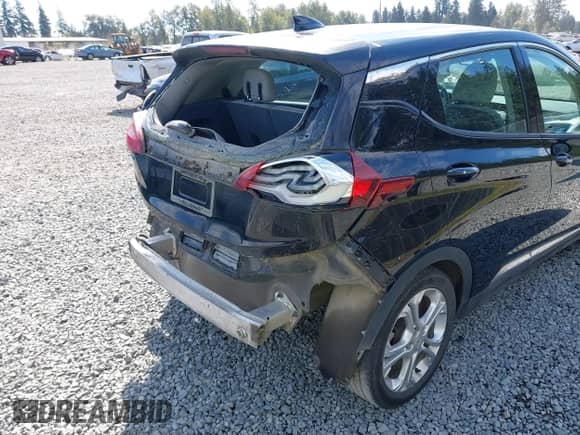 2018 Chevrolet Bolt EV LT с VIN 1G1FW6S04J4111436, выставлен на аукционе IAAI как лот 43027937 с пробегом 112 497 миль миль и . История ставок и продаж доступна на DreamBid. Изображение 6.