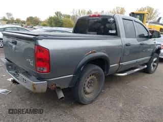 2006 Dodge 1500 SLT z VIN 1D7HU18246S625815, wystawiony jako IAAI lot #43398997 z przebiegiem 219 975 mil mil oraz . Historia ofert i sprzedaży dostępna na DreamBid. Obrazek 4.