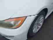 2007 BMW 3 Series 328i z VIN WBAVA33577KX80022, wystawiony jako IAAI lot #43502055 z przebiegiem Nie podano mil oraz . Historia ofert i sprzedaży dostępna na DreamBid. Obrazek 6.