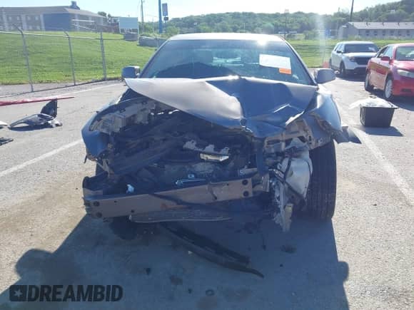 2012 Chevrolet Malibu 3LT z VIN 1G1ZF5E78CF119482, wystawiony jako IAAI lot #42305828 z przebiegiem 133 993 mil mil oraz . Historia ofert i sprzedaży dostępna na DreamBid. Obrazek 13.