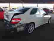 2009 Mercedes-Benz C 300 Sport z VIN WDDGF54X49F245367, wystawiony jako IAAI lot #43462372 z przebiegiem 117 239 mil mil oraz . Historia ofert i sprzedaży dostępna na DreamBid. Obrazek 4.