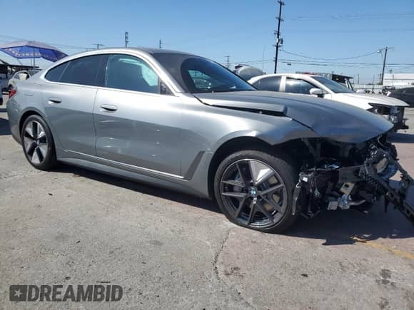 2025 BMW i4 eDrive40 с VIN WBY23HD02SFU99746, выставлен на аукционе Copart как лот 66699055 с пробегом 923 миль миль и Списание • Salvage title. История ставок и продаж доступна на DreamBid. Изображение 4.