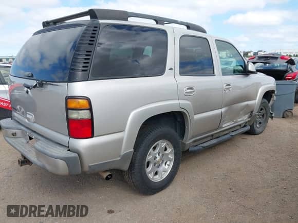 2006 Chevrolet Tahoe Z71 с VIN 1GNEK13T76R120594, выставлен на аукционе IAAI как лот 43189809 с пробегом 136 214 миль миль и . История ставок и продаж доступна на DreamBid. Изображение 4.